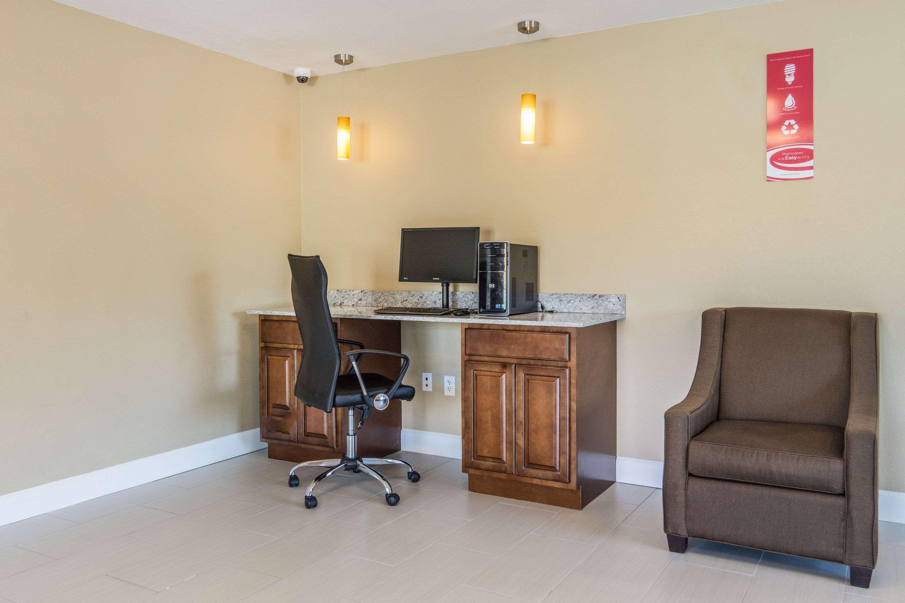 Econo Lodge Inn & Suites North Little Rock Near Riverfront מראה חיצוני תמונה