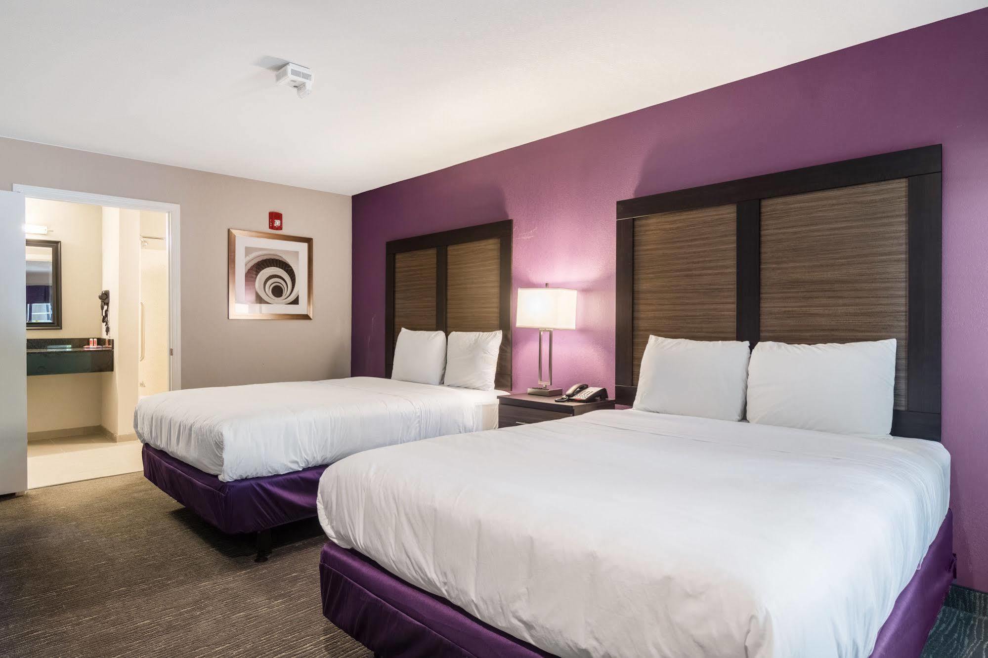 Econo Lodge Inn & Suites North Little Rock Near Riverfront מראה חיצוני תמונה